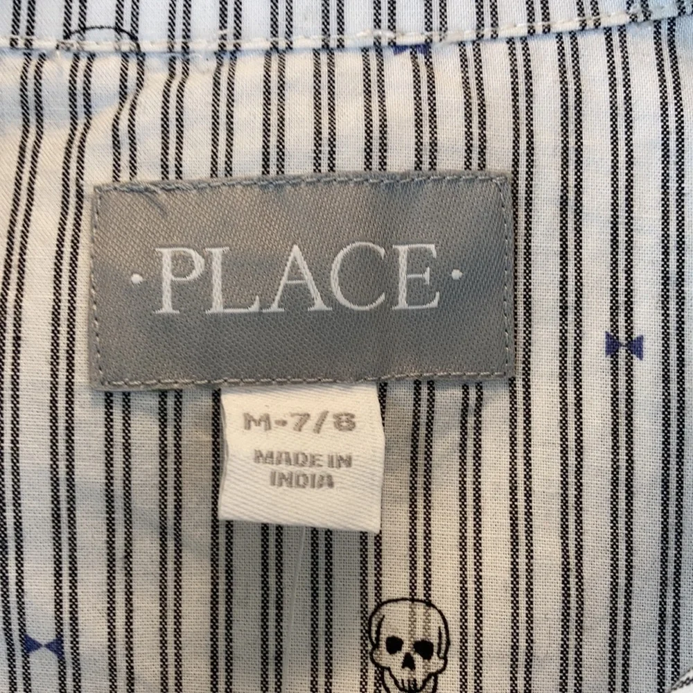 *Children’s Place New White Pinstriped Skull Medium Button Down Shirt C78